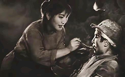 1940年，18岁的郭瑞18岁的郭瑞兰救了八路军政委蔡永，43年后，已是将军的蔡