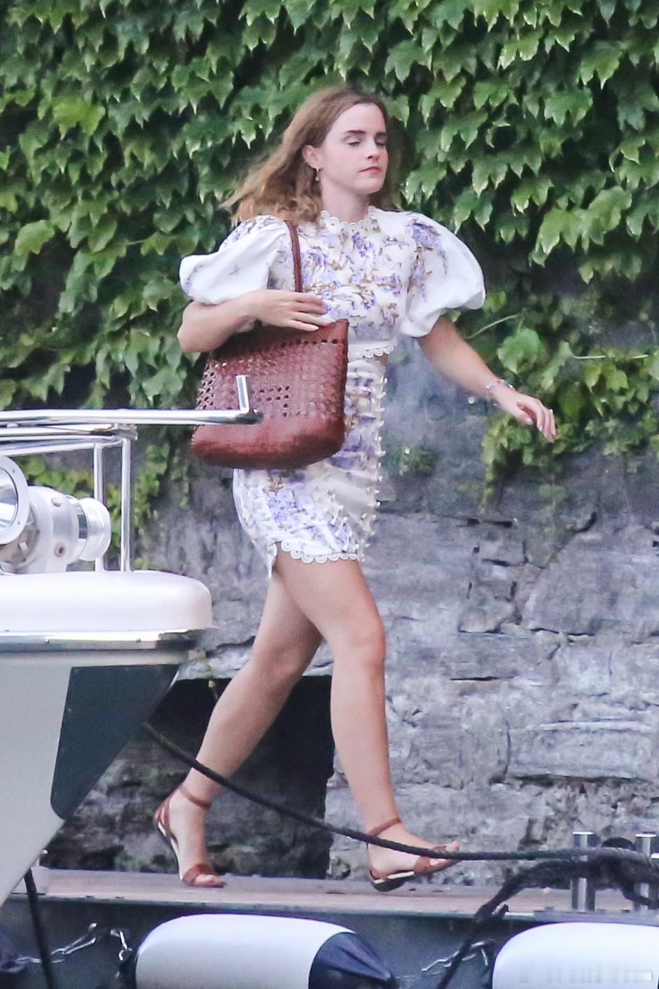 EmmaWatson艾玛沃特森在意大利科莫湖外出，前往GeorgeCloon