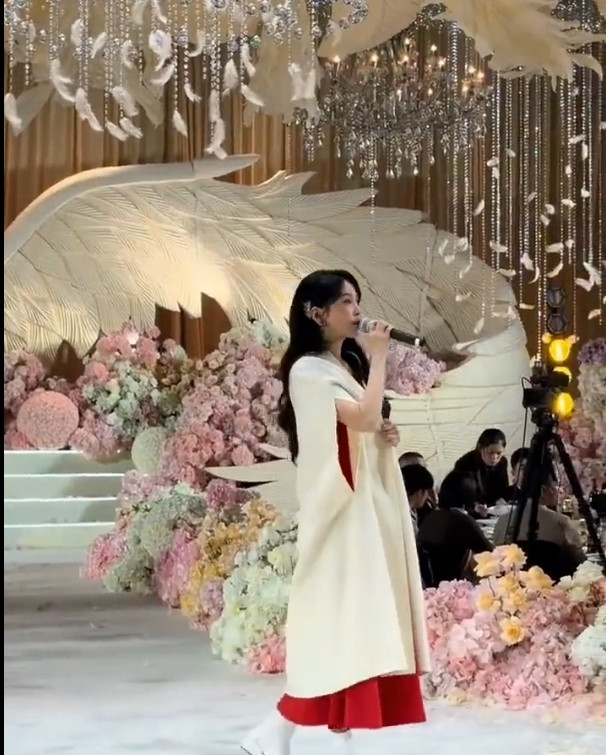 我姐妹是南通酒店的工作人员，亲眼看见过金莎。放假后她才敢说句大实话，现实中金