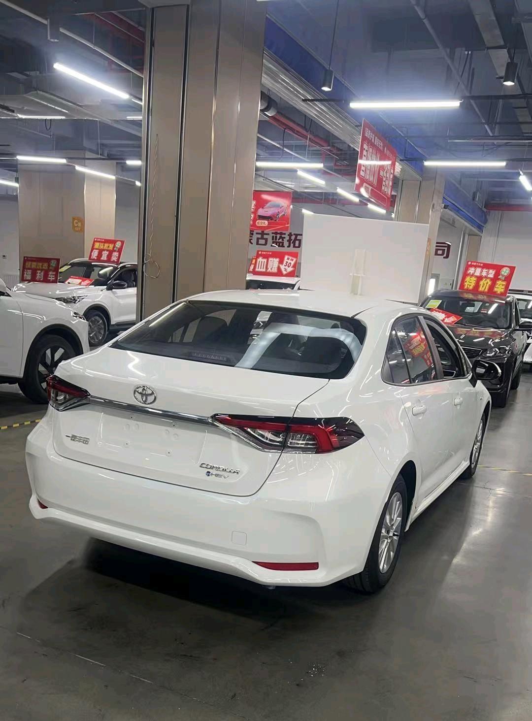 作为1.2T卡罗拉车主，我必须说这玩意儿就是为家用而生的，省心俩字焊在车头上。