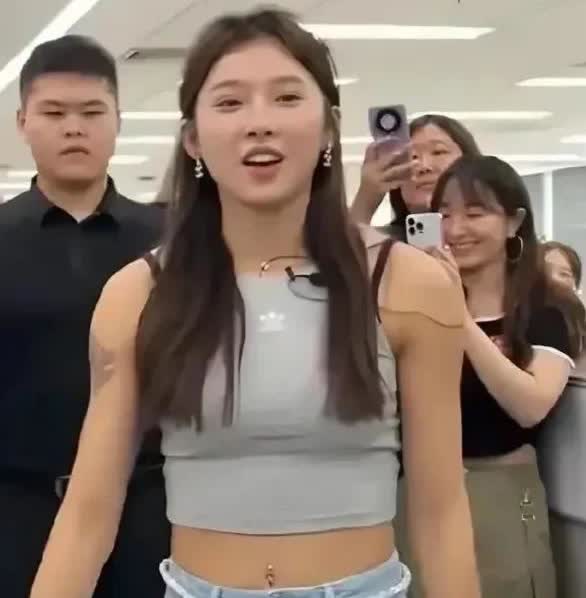 中国体坛里，张雨霏、唐钱婷、吴艳妮这三位运动员的体型真是太独特了！27