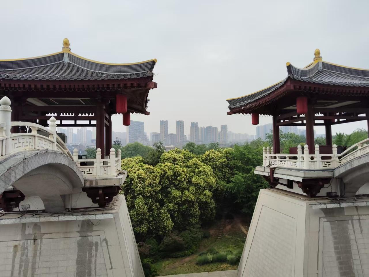 李隆基:看好了，我是怎么作得把自己作去蜀地吃虫子的。公元756年