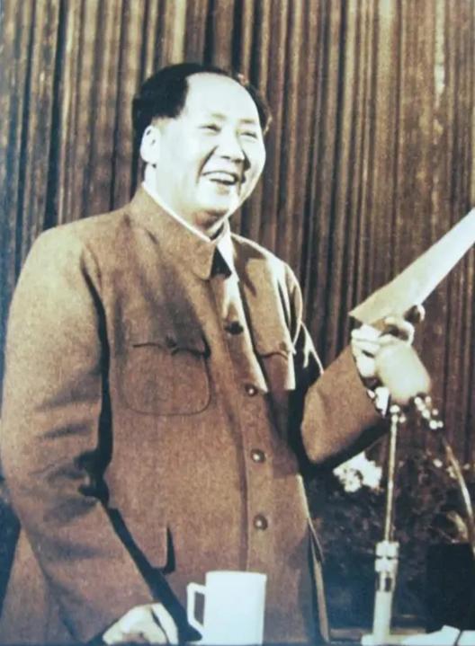 毛主席的祖籍是哪里？深挖毛家三千年的迁徙史才发现，这一家人，居然从陕西一路“流浪