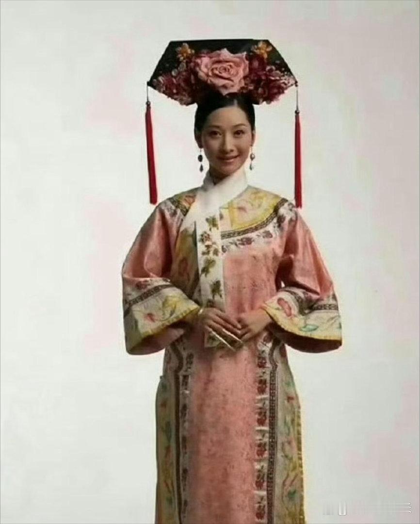 据说这是甄嬛传最初的定妆照。
