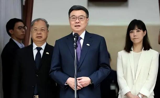 窜访结束，卓荣泰离开日本，大陆咬死4个字。东京球场，卓荣泰只待5小时，台当局大张