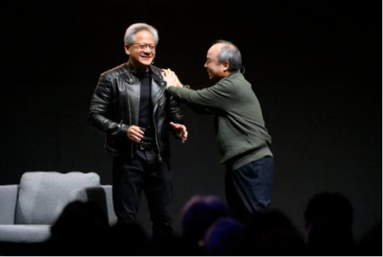 当年孙正义刚以320亿美元买下ARM，便看中了还未崭露头角的英伟达。他将黄