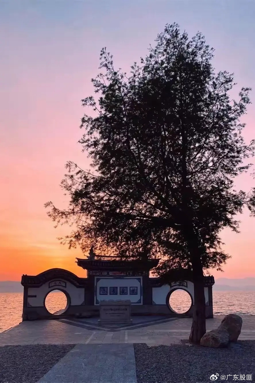 养生专家说:“你的性欲，不是你的敌人，而是你生命的‘备用金库’。但99%的男人，