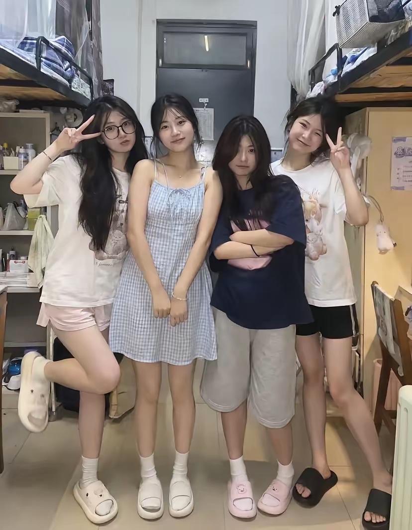 有人说右边的最漂亮，我看是左边的，你呢？