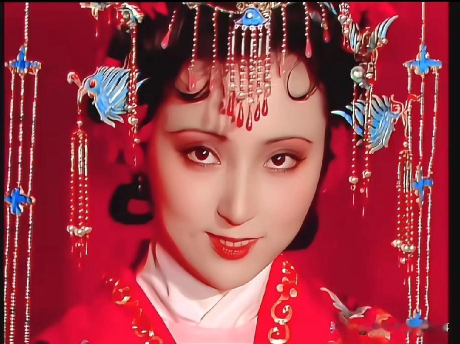87版红楼梦的妆造经AI一修复，直接美到爆炸！这波惊艳再次证明，当年的服化道放