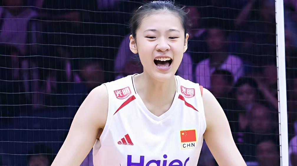 “小家伙”王奥芊为什么舍近求远选择上海女排？2026世界女排联赛南京站，赵蕊