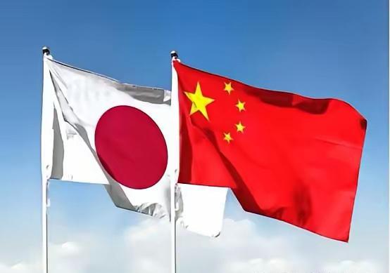 奉劝所有中国人，务必要做好心理准备。别人忙着过日子，日本忙着把导弹往熊本、静