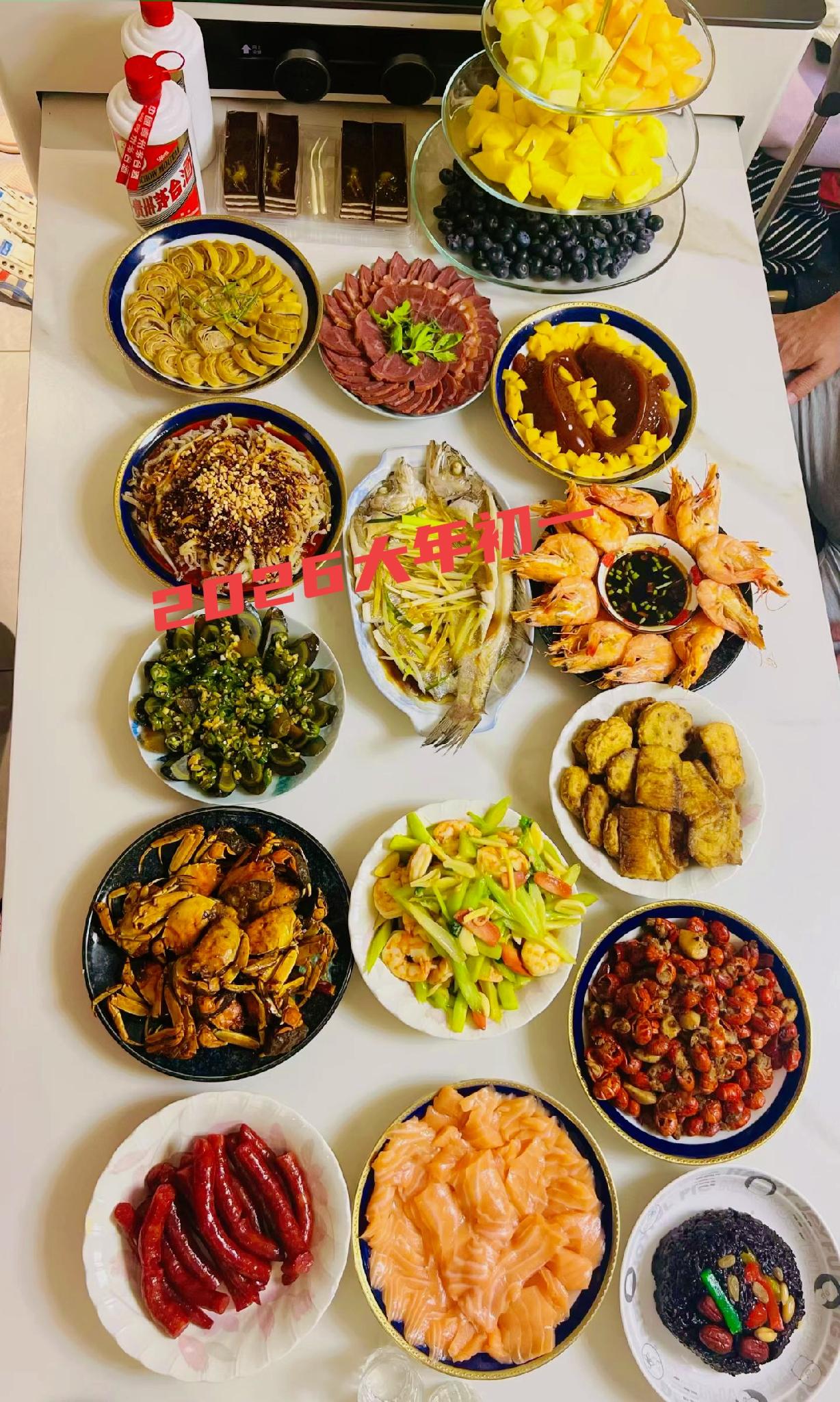 新年的尽头是吃不完的剩饭2月17日，大年初一，哥嫂带着小侄子回娘家，家中剩下了