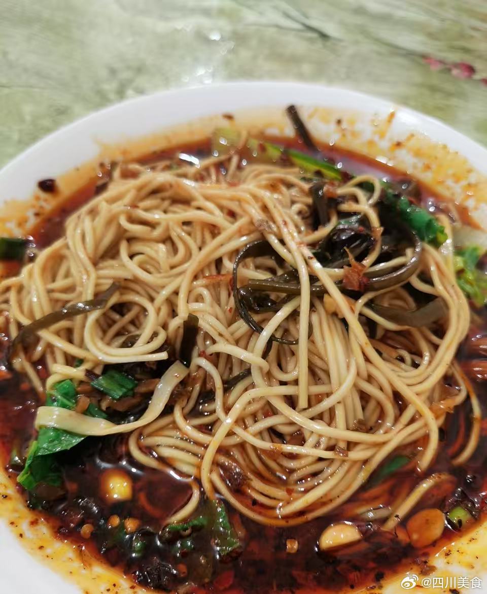 这个好物闭眼入巴中平昌县平昌这个地方说大不大，说小不小，主打的就是一个“安逸