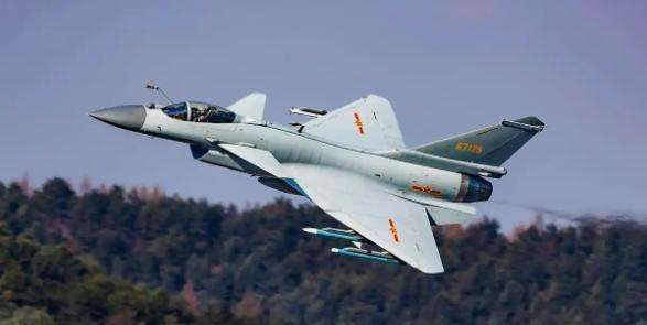 很多人以为不卖歼-10CE给朝鲜是怕得罪西方。错了！不卖歼-10CE给朝鲜，压根