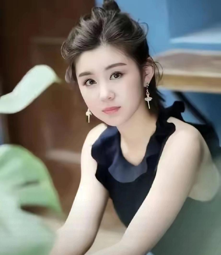 41岁李小萌打出连环王炸！打破中年女演员发展瓶颈41岁李小萌