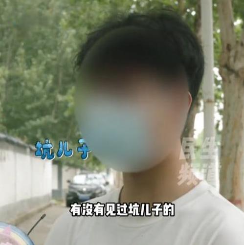 “连自己儿子都坑！”6月24日河南，小伙辛苦打工赚钱买了一辆车，怎料，父亲趁他喝