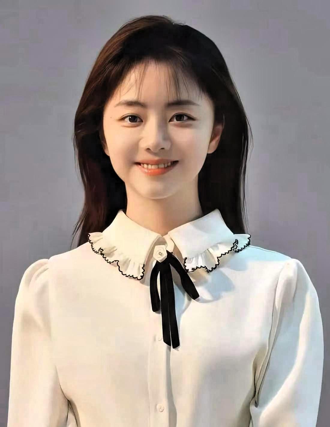 大家有没有觉得，谭松韵越来越不对劲了，明明今年都35岁了，竟然看起来还像少女