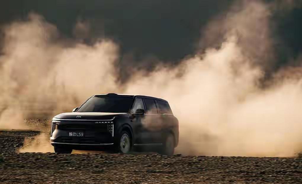 理想汽车一辆MEGA电动车自燃，处理结果公布！最后开除14个员工，还赔了超过11