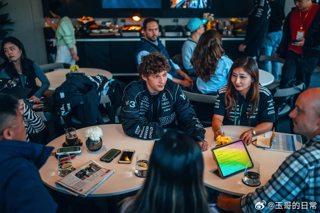 安东内利夺得F1日本站冠军在2026年3月29日举行的F1日本大奖赛中，梅赛德斯