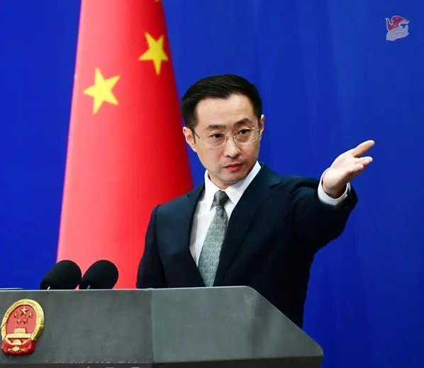 这位被我们驱逐出境的纽约时报记者，回到美国之后才发现他引以为傲的中文采访，在美国