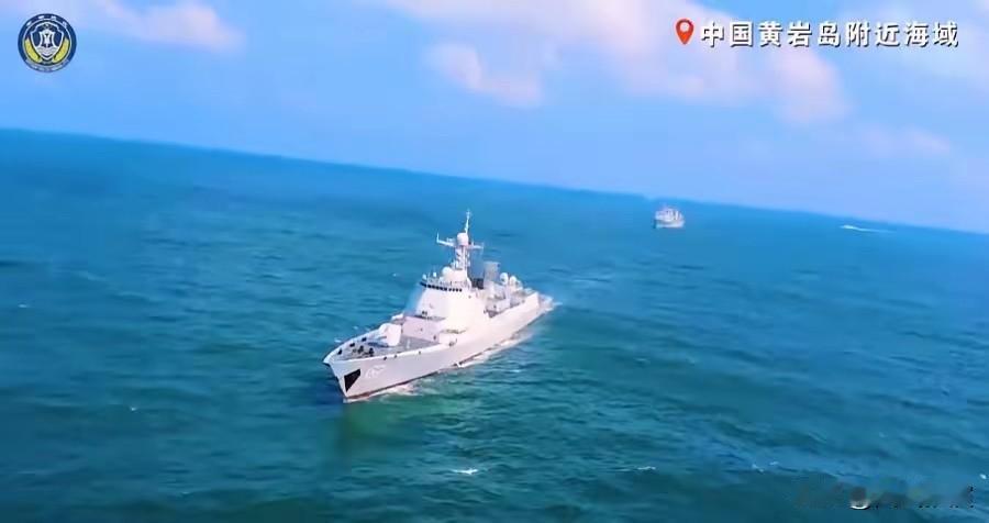 敬酒不吃吃罚酒，非要在黄岩岛搞什么"划线"闹剧，结果直接把解放军的火速战巡给招来