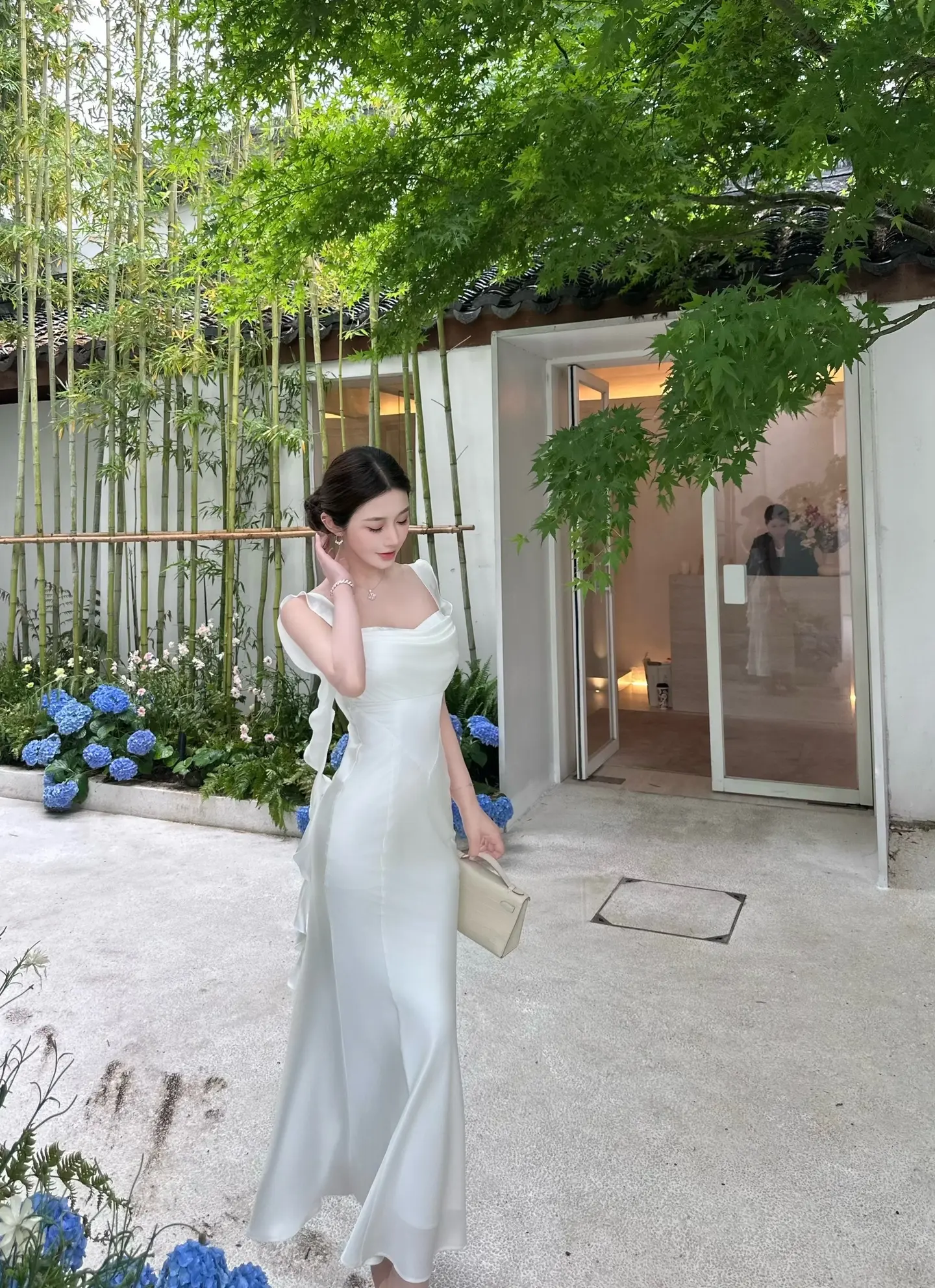 🤍 不能没有一条女神裙。