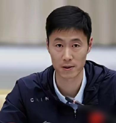 奥恰洛夫五年前就预言，国乒统治力迟早要崩。现在看，真让他说中了。核心原因就一