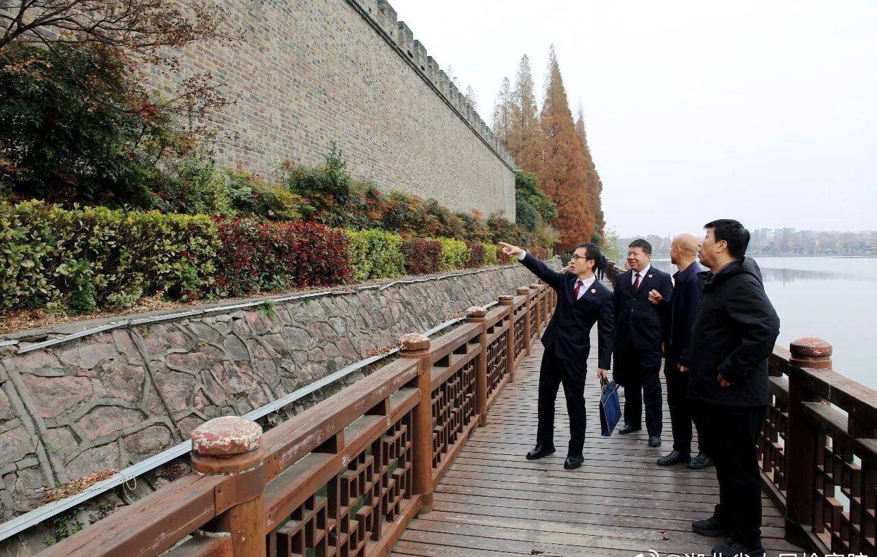 激活古城保护合力】今年6月，襄阳市襄城区检察官在履职中发现，襄阳古城墙南门桥、西