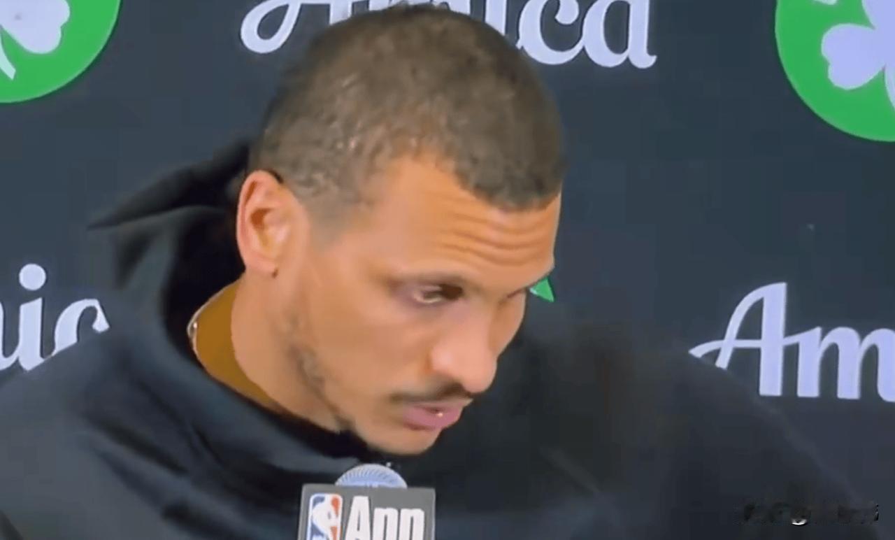 牛！马祖拉谈杰伦布朗：“布朗发短信给我。”“他说他想防守伦纳德。”“