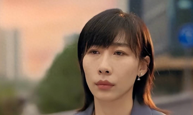 任素汐现状：“一尿成名”结婚两年出轨一年，戏称“驴脸影后”现在的她成功出圈，大红