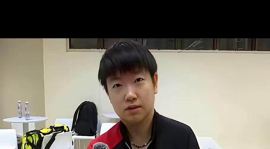 孙颖莎这情商，真的高到让人忍不住叫绝！全网都在煽风点火，骂王励勤打压天才，等