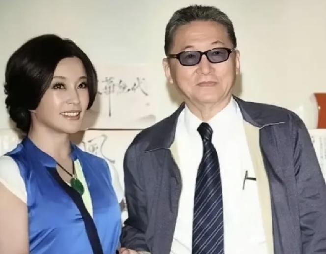 2012年，李敖和刘晓庆在台北会面并合影。两人有位共同的朋友是导演李翰祥。会