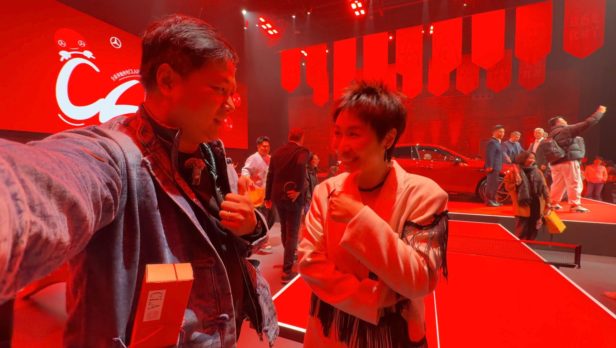 这两天拍视频，老偶遇有趣的人[大笑]猜都是谁[大笑]​​​