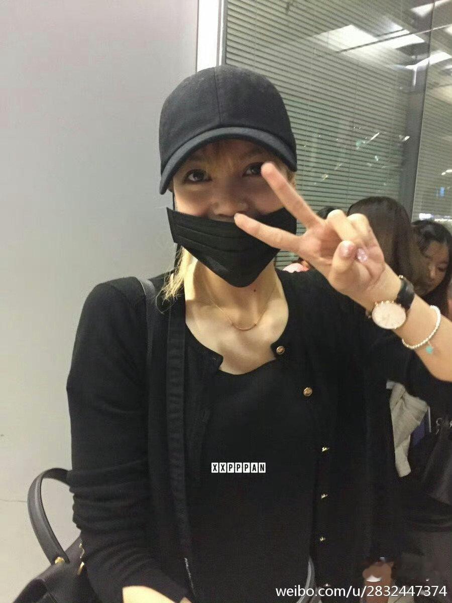 这些年来辛苦了还有莫名其妙同情公司还说Lisa的希望你担有这种限制zzqs的待遇#曝Lisa不被允许