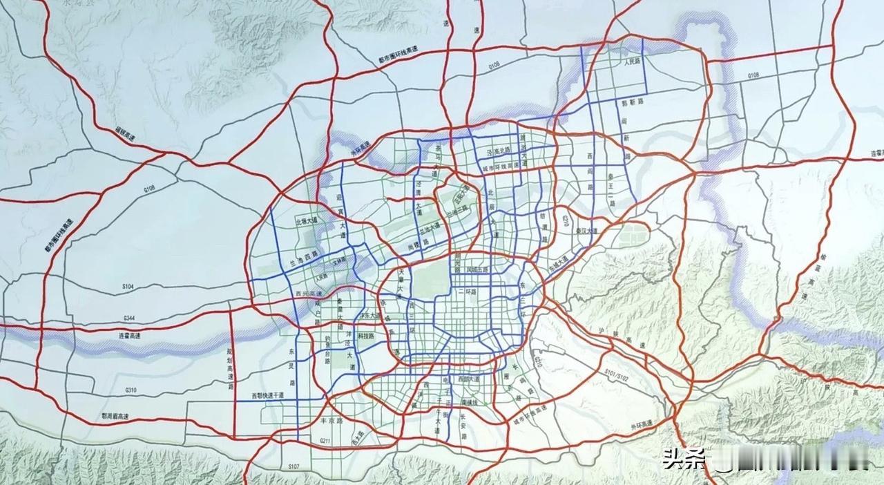 西宝北线高速，是时候提上日程了！目前连霍高速是西安—宝鸡唯一主干，假期车流饱