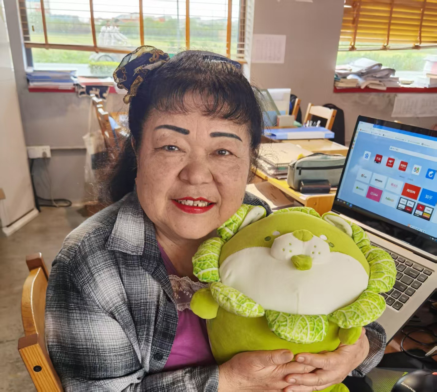 祝所有的大朋友小朋友六一儿童节快乐，不过本周有一位主角，是76岁的日本奶奶照屋！