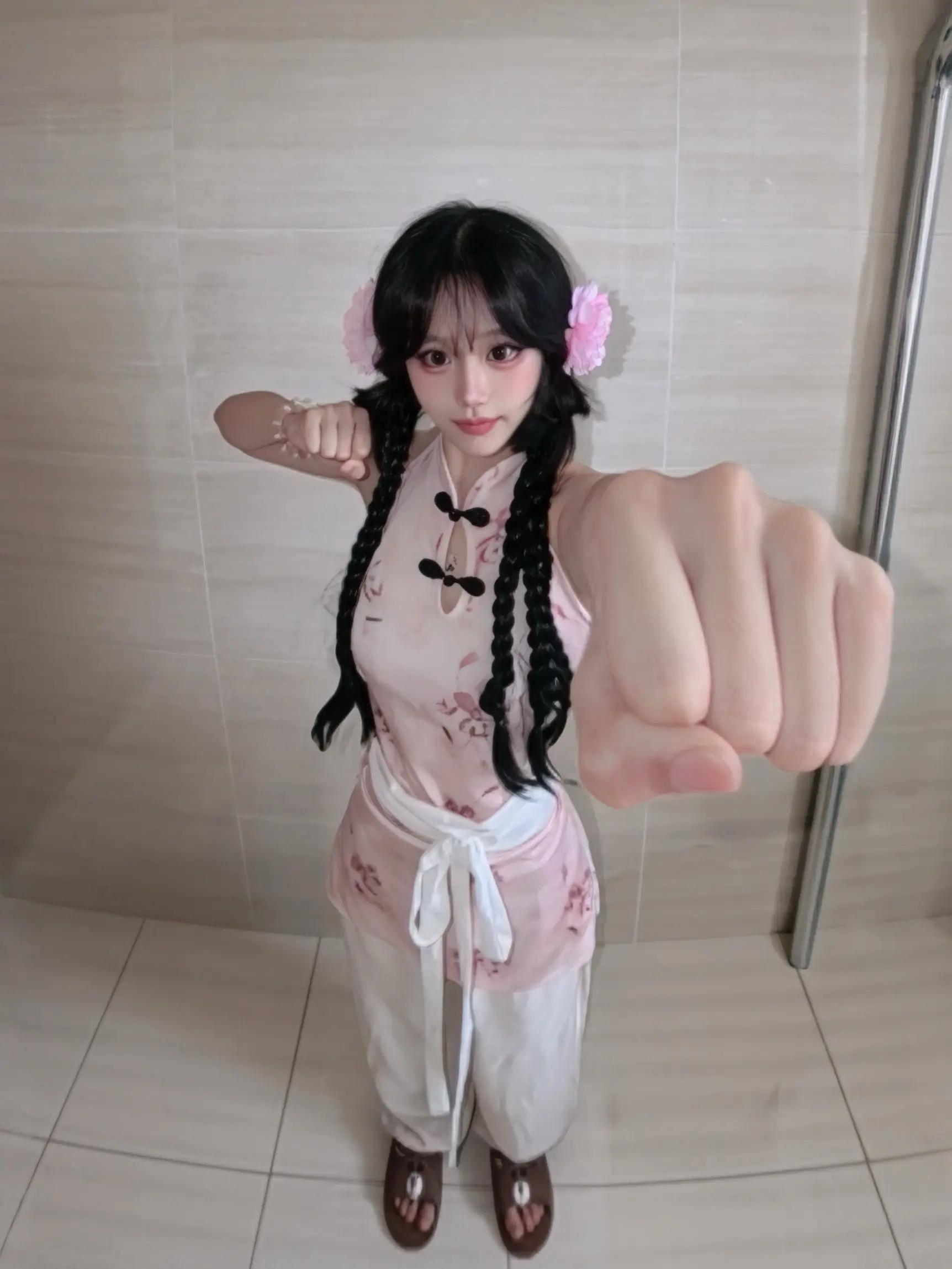 中华娘竟然是肌肉女？！今天是宽肩窄腰中华娘！ 我的宽肩窄腰当然是练背来...