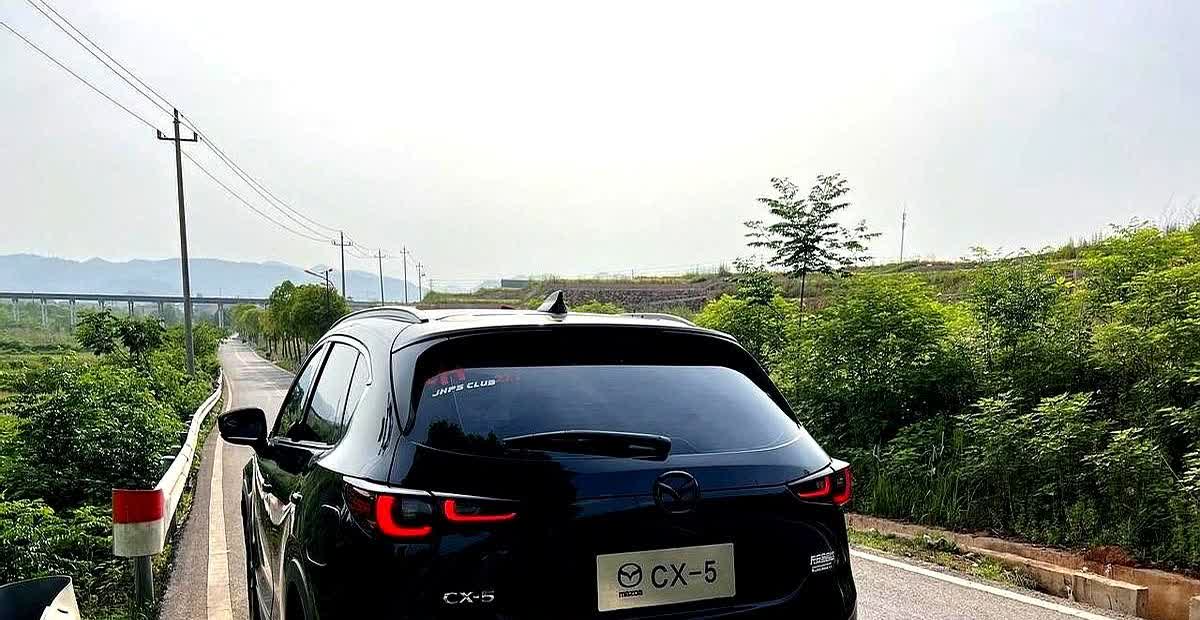 马自达CX-5，十万级别左右最适合家用的合资车。论机械素质，马自达确实是