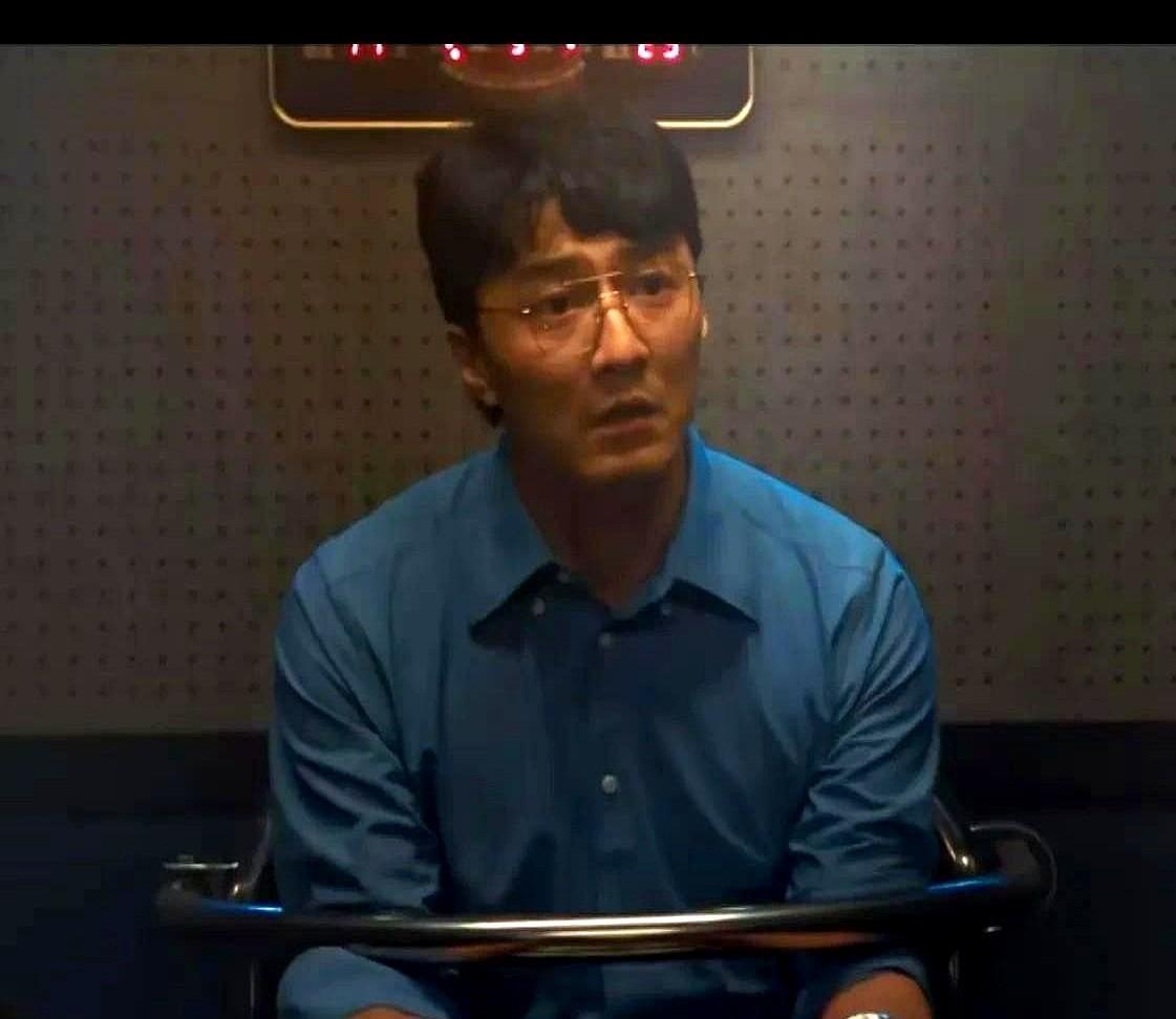 我能接受王彧在关键时刻被灭口，也勉强能接受万海活不到《以法之名》剧终，但我无论如