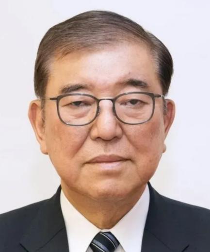 万万没想到，日本前首相一句话，就让日本政客彻底沉默了！他公然表示，如果日本敢对中