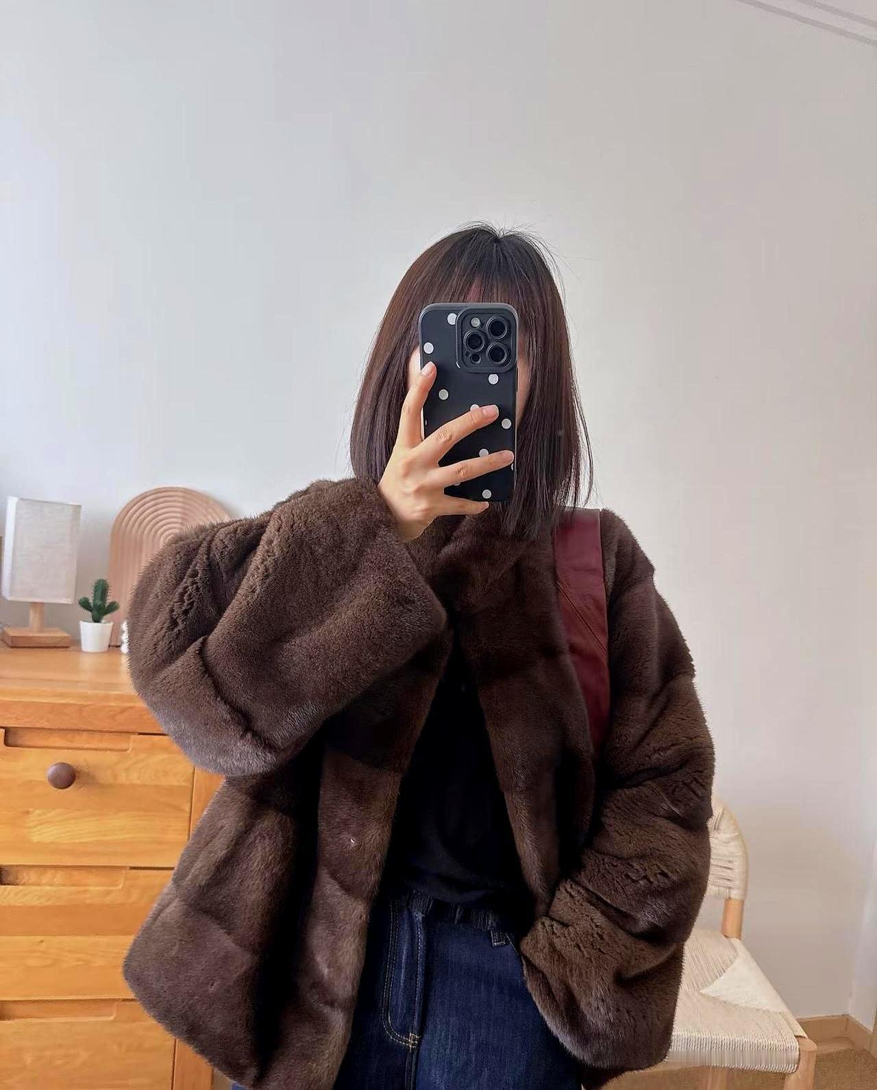 首付跌没，月供照还昨天跟银行朋友吃饭，他说今年断供房比去年多三成。不是大家