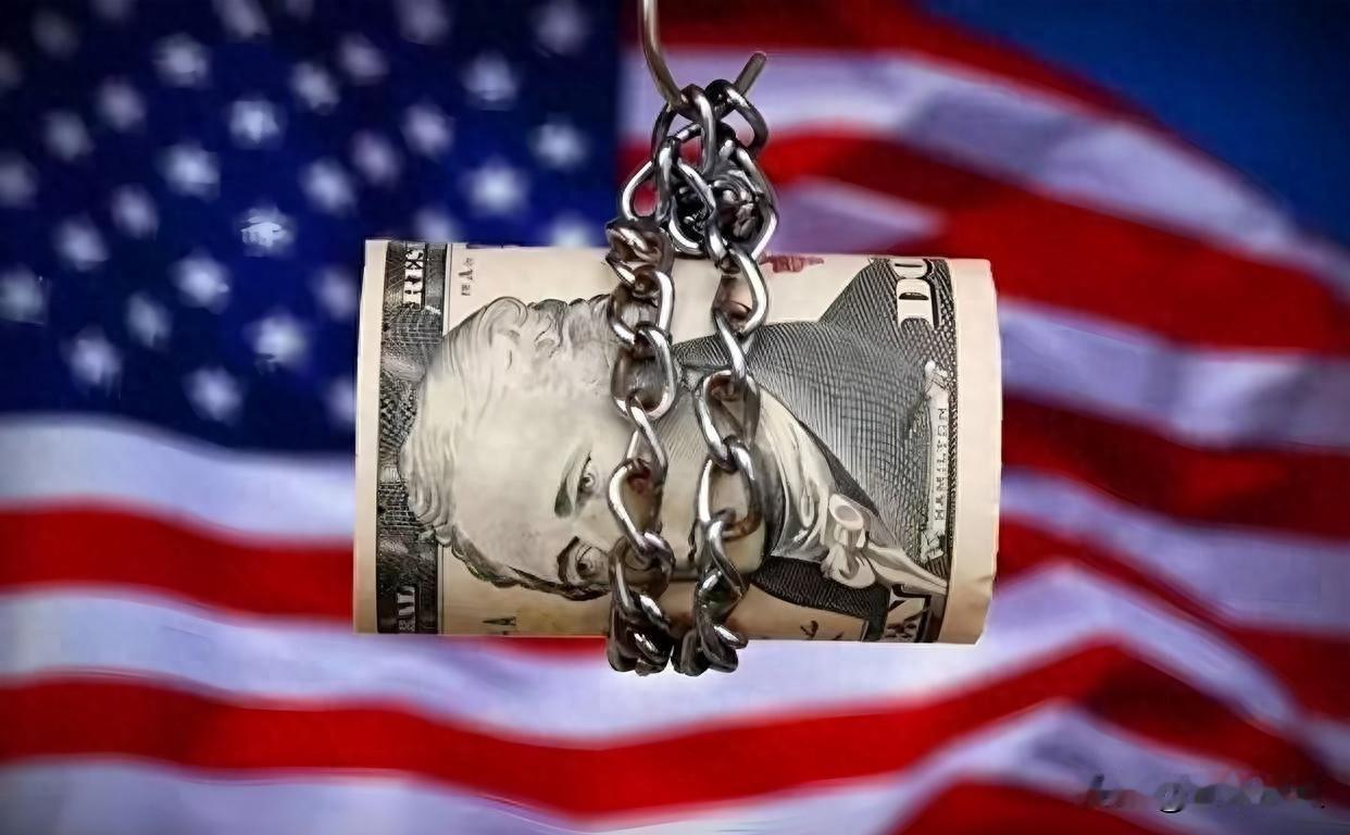 美债持仓微降11亿，银行被盯上第二天，钱早有安排。4月15号白宫点名两家中资银