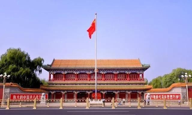 此次中美关税战让我们再次认识到毛泽东思想的巨大威力。中国为什么有对抗美国的底气?