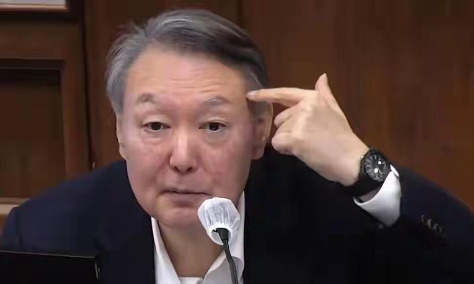 ​既不承认，顽抗到底，韩国原尹锡悦最终招来最严重地惩罚。韩国检察特检组严重地要求