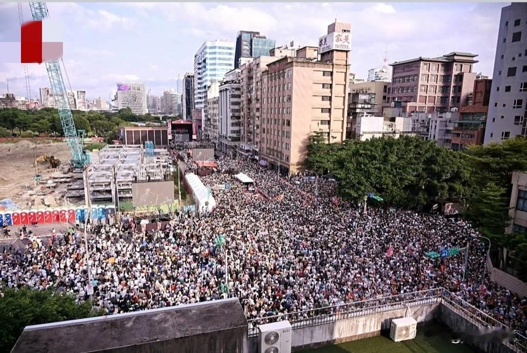 “洋流”造势喊有12万人到场，丟现场空拍图片给豆包，豆包给出精准测算人数不会超过
