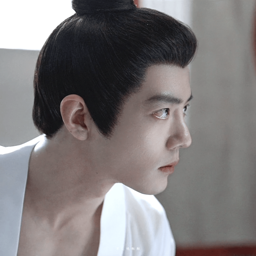 ——ʚ₁₀₀₅ɞ——肖战肤白貌美的藏海藏大人，真是秀色可餐呀！肖战藏海传◎肖