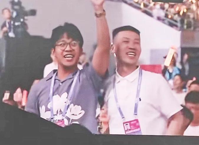 岳云鹏演唱会最大笑点是两位小师弟去助阵，却被师哥岳云鹏训斥！杨九郎、张九龄7月
