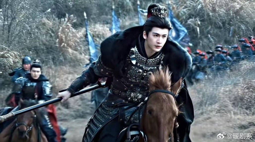 张凌赫小有名气之后是不是忘记了自己的姓？看到电视剧《逐玉》官方放出的预告片中，张