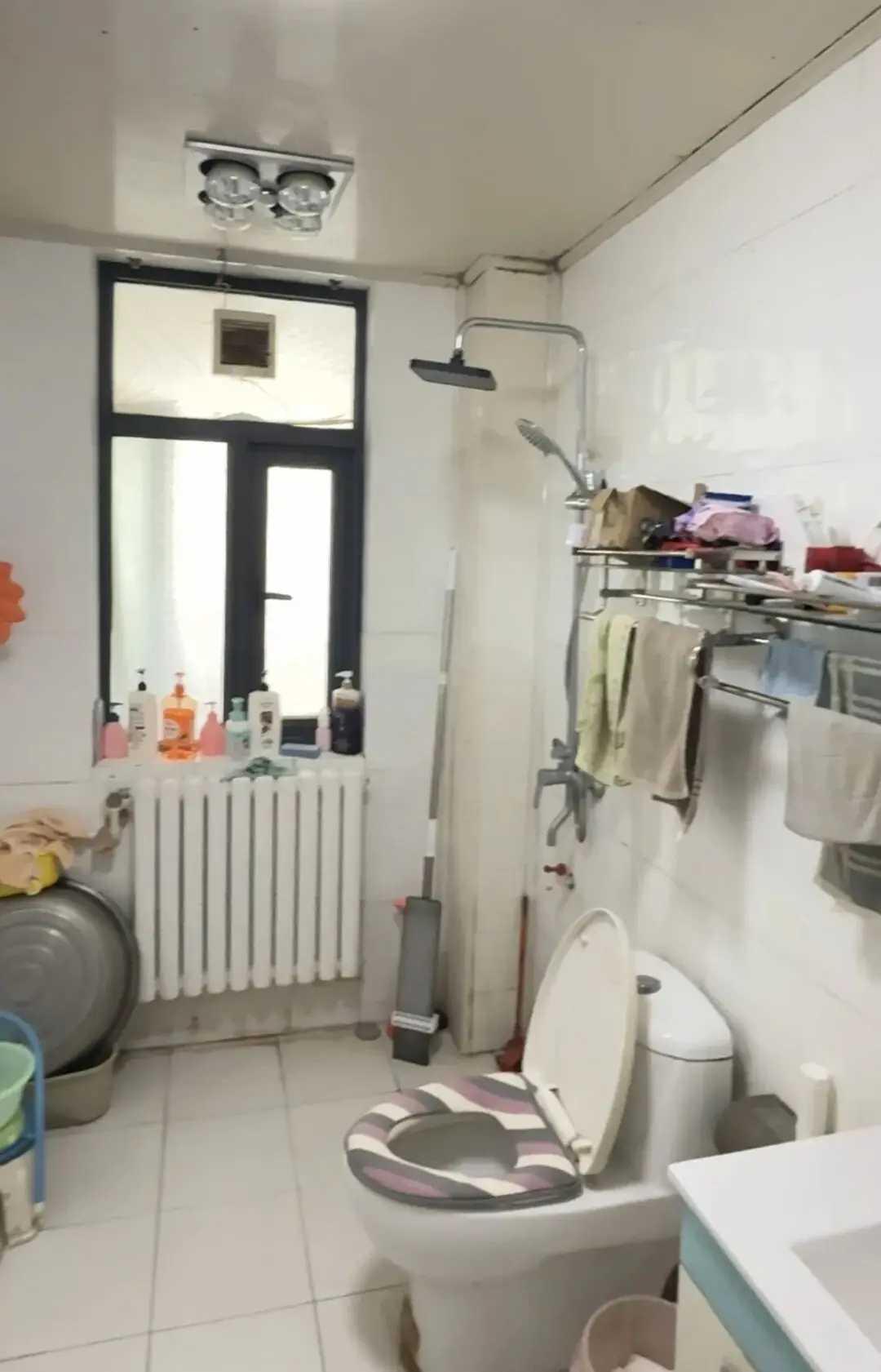 反转！女孩控诉父亲洗澡时偷看，真相竟是一场因“边界感”引发的家庭闹剧“我洗