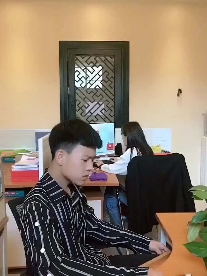 如诗曼老总_如诗如画图片